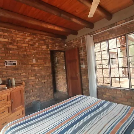 Indlovu Inn Marloth Park Exterior photo